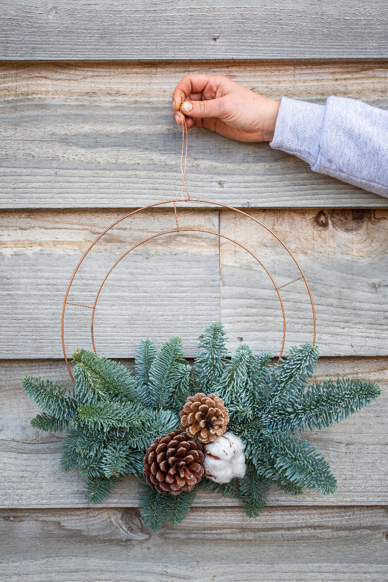 Simple Copper Ring Christmas Wreath