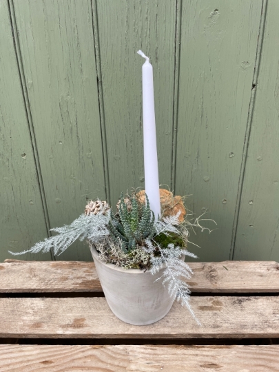 Modern Christmas Candle Arrangement