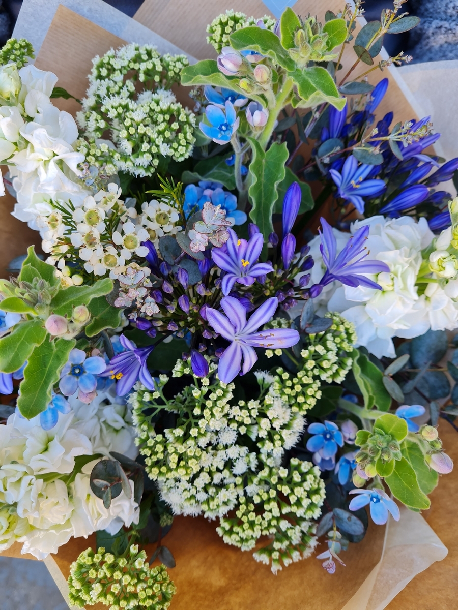 Seasonal Blues Handtied