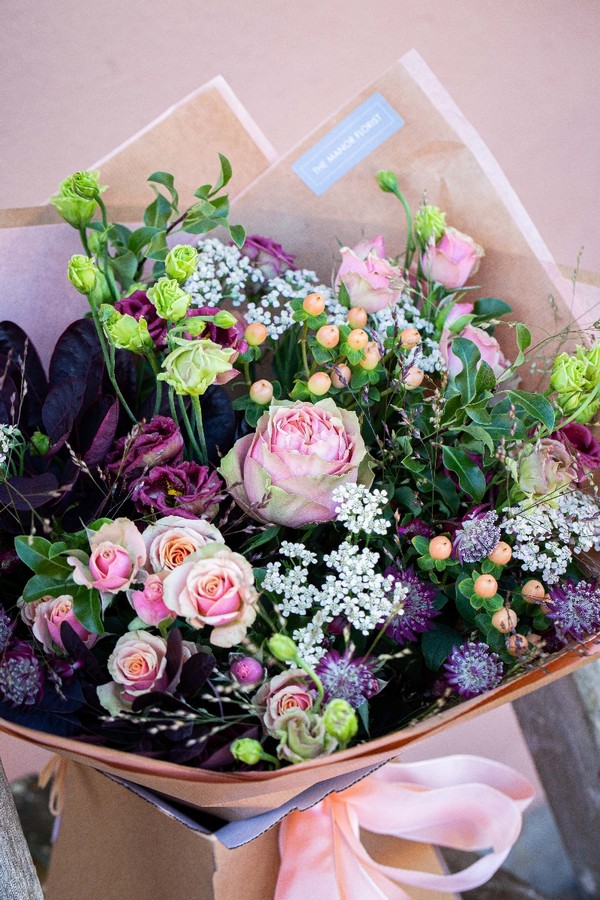 Soft Seasonal Handtied