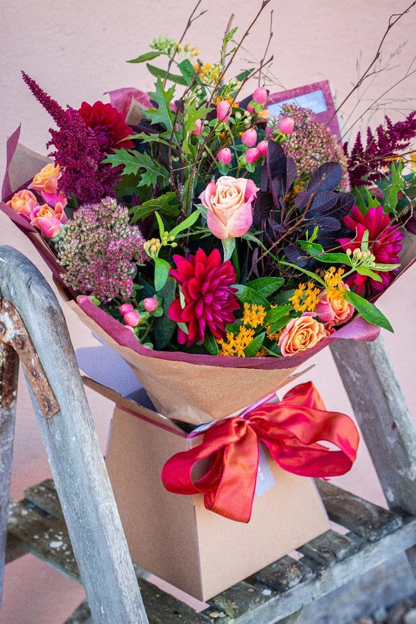 Autumn Feels Handtied