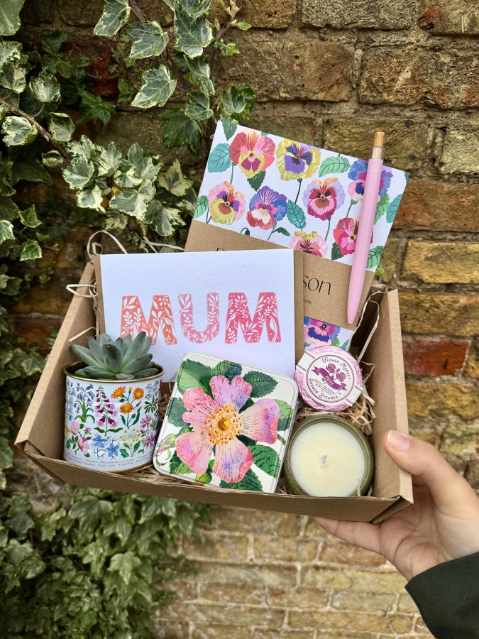 Lovely Mum Box